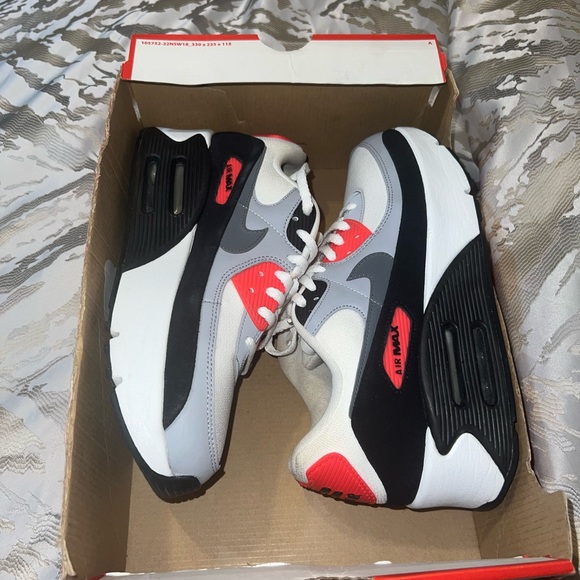 Nike Air Max 90 - White, Black, Red - Picture 5 of 7
